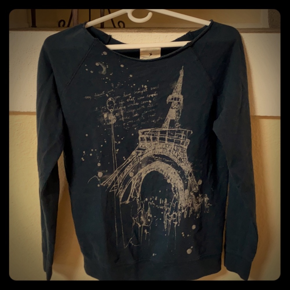 Sweatshirt